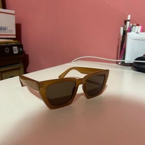 Trendy Brown Sunglasses